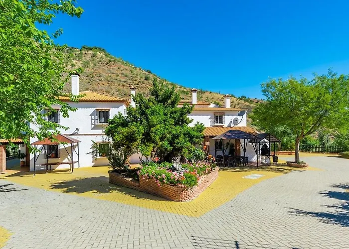 Villa Lagar Martinez Malaga by Ruralidays